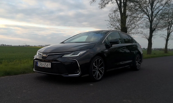 Toyota Corolla cena 108900 przebieg: 39820, rok produkcji 2019 z Przasnysz małe 232